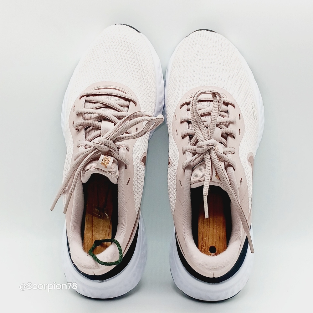 Nike Revolution 5 Streetwear/Running  Shoes Size 8.5 for Women - Picture 7 of 11